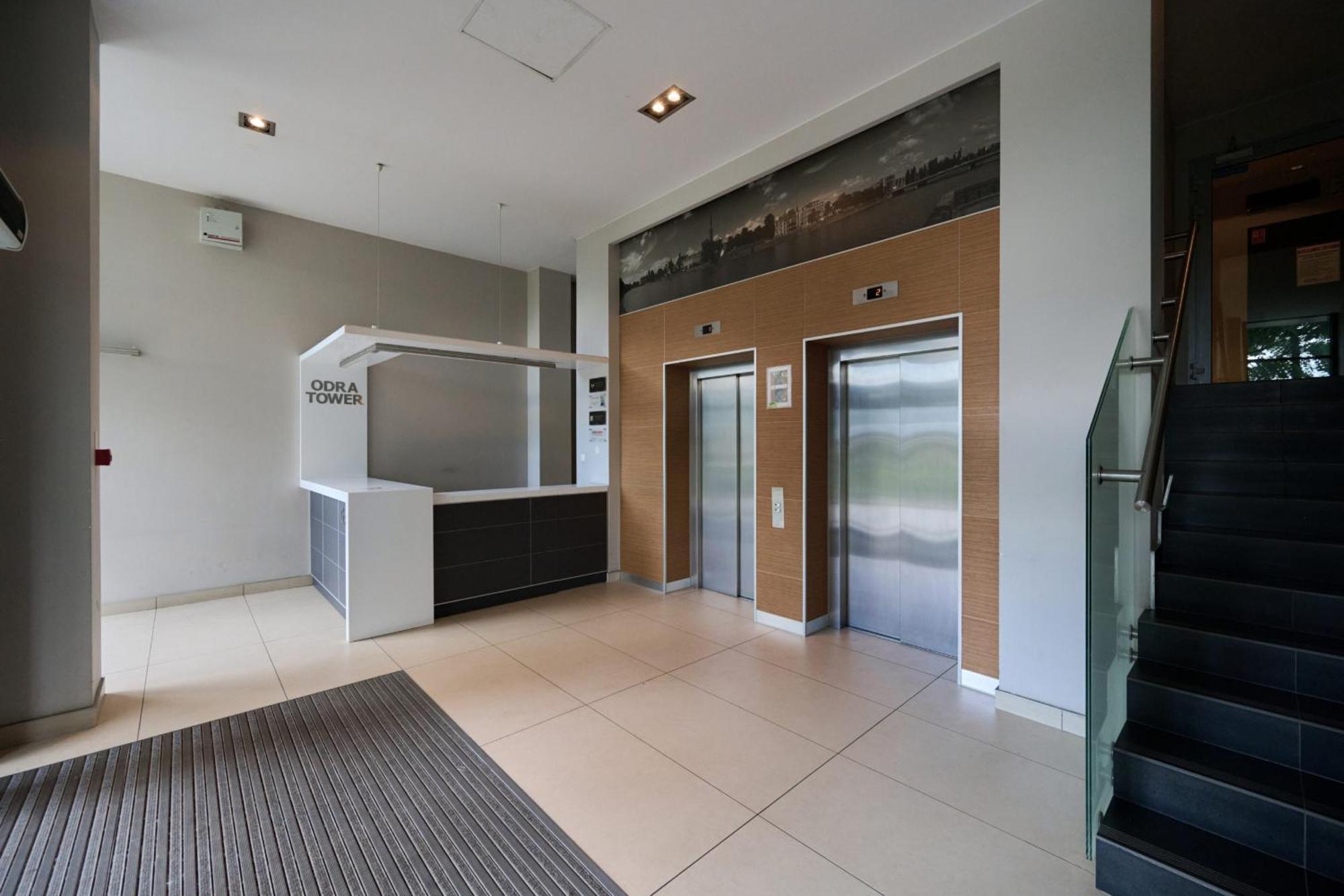 Odra Tower Center Of By Renters Prestige * Wroclaw