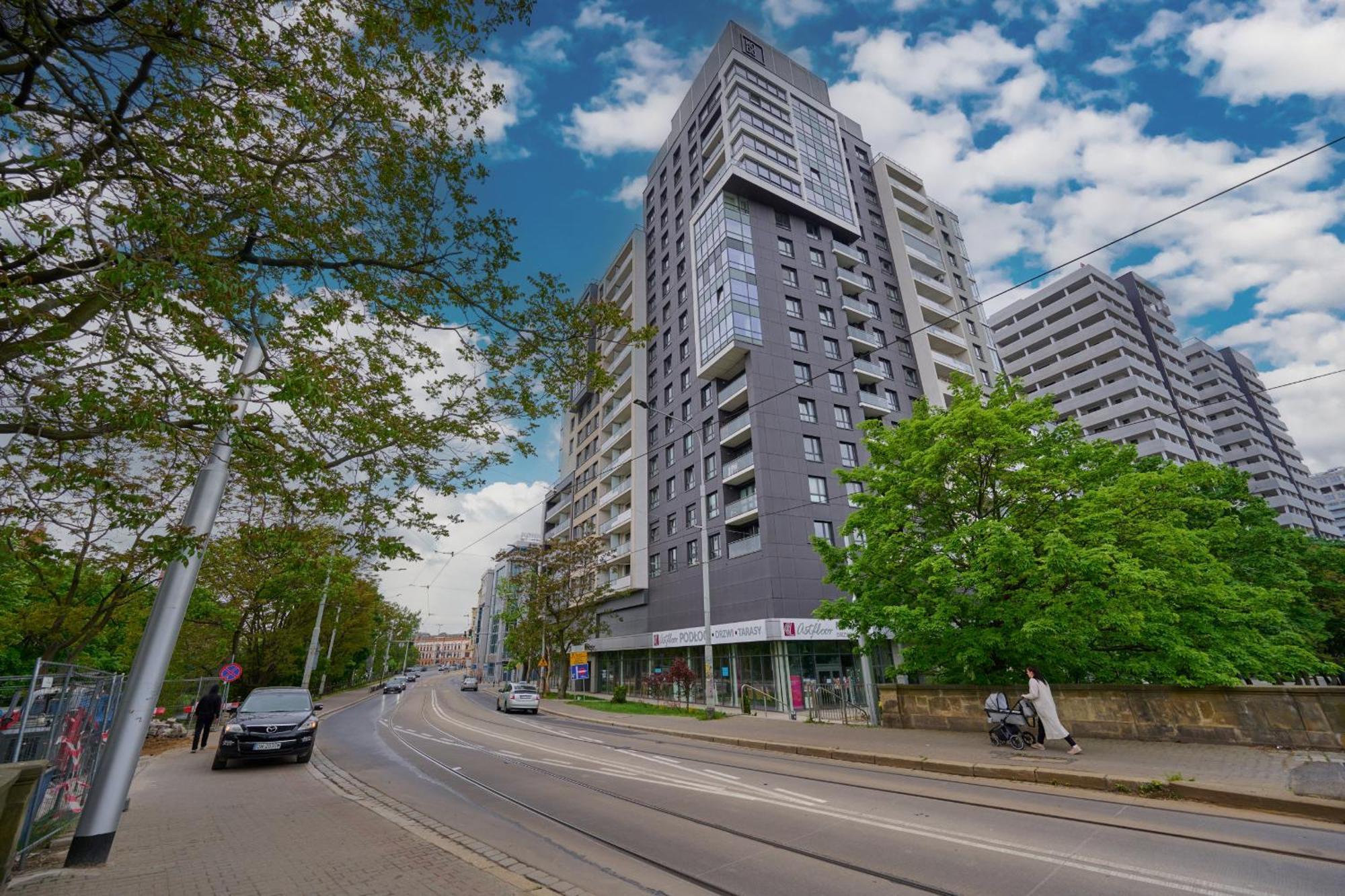 Odra Tower Center Of By Renters Prestige